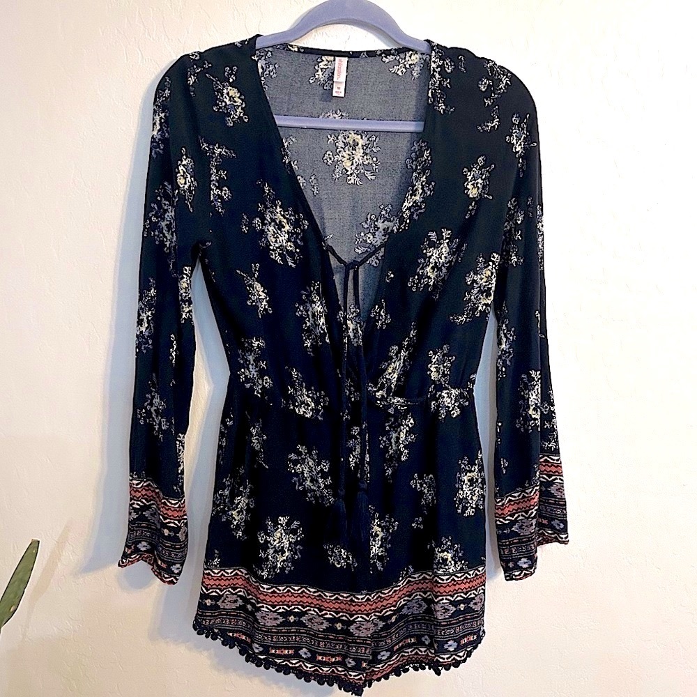 Women’s Romper size M